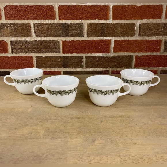 Pyrex Corelle Spring Blossom Crazy Daisy 4 Coffee Tea Cup Mugs Milk glass - Picture 1 of 10